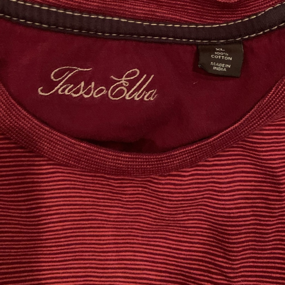 DONATED: Men’s Red T-Shirt - Picture 2 of 2